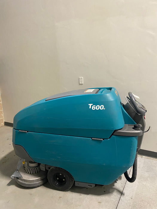 Tennant T600e Walk-Behind Floor Scrubber (Used) 10908986 - 885 Hours